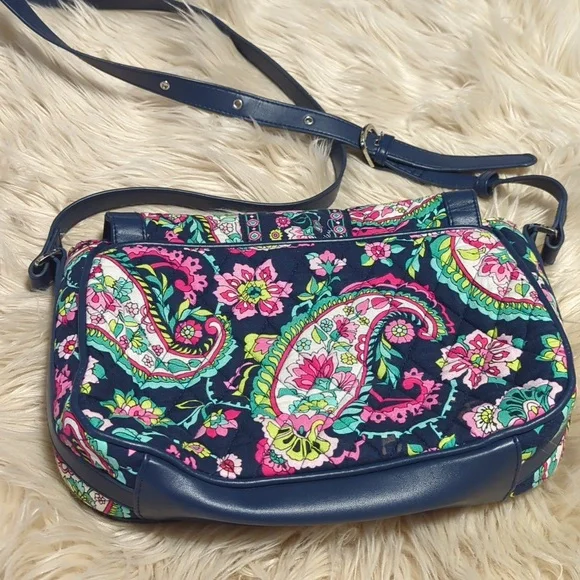Vera Bradley Paisley flower pattern - Picture 2 of 7